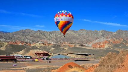 張掖七彩丹霞景區文旅市場持續火爆,提前10天突破百萬人次大關