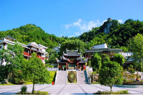 清江畫廊景區(qū)五一假期游客接待與園區(qū)管理服務(wù)公告